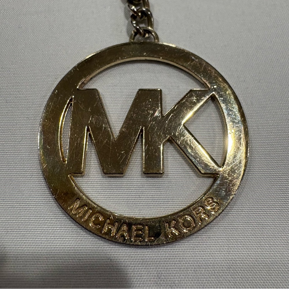 Michael Kors MK Logo Gold Tone Keychain Bag Charm Round Medallion - Picture 2 of 4